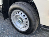 前タイヤも後タイヤも残ミゾばっちりです!