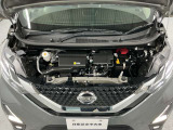 お客さまにご満足頂ける中古車をお届けするよう点検整備最大104項目を実施。消耗部品最大9部品を新品と交換いたします。 安心してお乗り頂けるよう 一台一台丁寧に点検整備をしています。