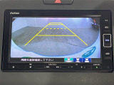 【バックモニター】後ろのカメラの映像をモニターに映し出すことができます!後方の見えない死角や、障害物との距離感をしっかり確認することができます!駐車が苦手な方におすすめです。