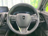 【純正革巻きステアリング】上質な革を使用することで、手にしっかり馴染みとても運転しやすいハンドルです♪