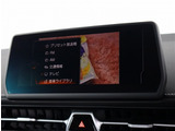 お客様のニーズを想像しながら、『見て』『触って』『体感』が出来るように仕入れ活動を行っております。