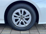 純正アルミホイール 195/65R15