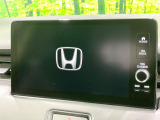 【大画面ナビ】人気の大型9インチナビを装備。存在感のある大画面はインパクト大!ナビ利用時のマップ表示は見やすく、テレビやDVDは臨場感がアップ!いつものドライブがグッと楽しくなります♪