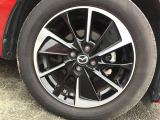 お洒落は足元から♪車の存在感を高めるアルミホイール★