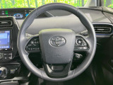 【純正革巻きステアリング】上質な革を使用することで、手にしっかり馴染みとても運転しやすいハンドルです♪