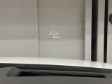 車速やナビのルート誘導などを表示してくれるアクティブ・ドライビング・ディスプレイ。視線や焦点調節が少なく済み、気持ちよく安全に運転を楽しめます。