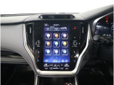 11.6インチの縦型ディスプレイに、ナビゲーション機能をはじめ、エンターテインメント、車両情報、エアコン操作、各種設定などを集約。タブレットのような感覚で、直感的に操作できます。