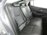 室内外はもちろん、シートを外してニオイの元となるフロアカーペットまで消臭・除菌を実施。中古車を気持ちよくお乗りいただけるクリーニングサービスです。詳細は販売店スタッフまでおたずねください。