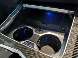 BMWプレミアムセレクション前橋では、高年式低走行モデルからMモデル、年式が経ちなかなかディーラーでは見かけないモデルまで幅広いラインナップで認定中古車を取り扱っております。品質に自信があります。