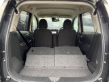 普段のお買い物や通勤、送迎等に十分な荷室スペースを確保しております。セカンドシートを倒すと、大きな荷物の積載も可能です♪