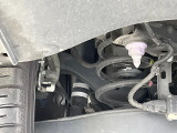 お車を安心してお乗りいただく為には、足回りの定期点検が欠かせません。サービスサポート(有償保証)では無料点検もご提供しており、安心のカーライフをお過ごしいただけるサポート体制が整っています。