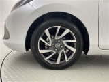 機敏さを引き立てる純正アルミ 185/65 R15 装着!