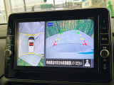 【アラウンドビューモニター】専用のカメラにより、上から見下ろしたような視点で360度クルマの周囲を確認することができます☆死角部分も確認しやすく、狭い場所での切り返しや駐車もスムーズに行えます。