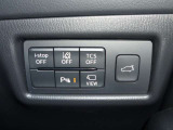 【パーキングセンサー】障害物などが車両に近づいた際に、音と画面表示にてお知らせしてくれます。警告音も段階的に鳴ってくれるので、どのくらいの近さなのか感覚的に察知することが出来ます♪