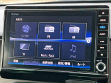ナビゲーションは純正8インチメモリーナビを装着しております。AM、FM、CD、DVD再生、Bluetooth、音楽録音再生、フルセグTVがご使用可能です。