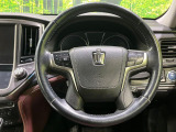 【純正革巻きステアリング】上質な革を使用することで、手にしっかり馴染みとても運転しやすいハンドルです♪