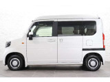 このお車はホンダ純正光脱臭・抗菌加工を納車前に致します。光触媒消臭は光触媒と銀イオンにより消臭とウイルス除菌や抗菌効果のダブル効果で車内を快適に保ちます。