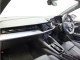 A3スポーツバック 30 TFSI Sライン 