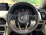 【純正革巻きステアリング】上質な革を使用することで、手にしっかり馴染みとても運転しやすいハンドルです♪