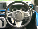 【純正革巻きステアリング】上質な革を使用することで、手にしっかり馴染みとても運転しやすいハンドルです♪