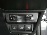 ETC車載器付きです。高速道路の料金所もスムーズに通過できます。※セットアップ費用は別途必要です。