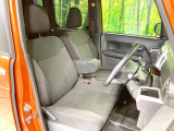 運転席シート廻りは使用感も少なく、良好な状態となっています。丁寧に使われていたことがよくわかりますね。
