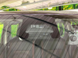 【スズキ セーフティサポート】走行中に前方の車両等を認識し、衝突しそうな時は警報とブレーキで衝突回避と被害軽減をアシスト。より安全にドライブをお楽しみいただけます。