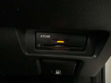 もちろん料金所もスムーズに通過できるナビ連動ETC2.0ユニットがあります
