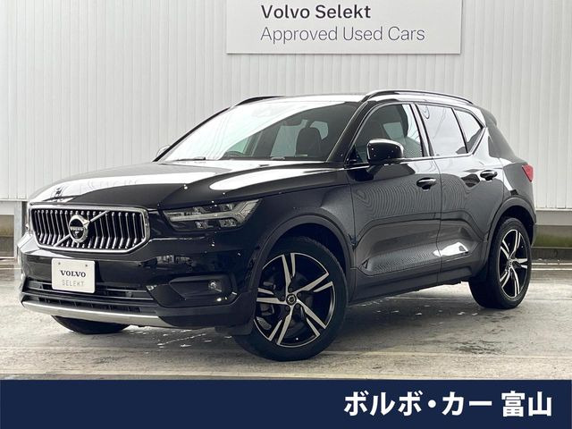 XC40 B4 AWD Rデザイン 4WD