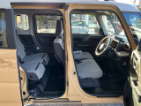 運転席シートリフター!ご自分の好きなシートポジションが取れるので運転が楽しくなりますし疲れにくいです。
