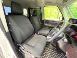 運転席シート廻りは使用感も少なく、良好な状態となっています。丁寧に使われていたことがよくわかりますね。