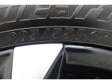 タイヤサイズは205/55R17!!