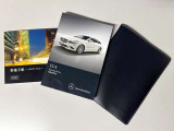 ■禁煙車 ■新車時保証書 ■取扱説明書 ■ディーラー点検記録簿(H29〜31、R02、03) ■点検記録簿(R03、05、07) ■スペアキー