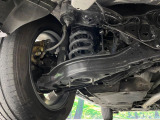 お車を安心してお乗りいただく為には、足回りの定期点検が欠かせません。サービスサポート(有償保証)では無料点検もご提供しており、安心のカーライフをお過ごしいただけるサポート体制が整っています。