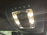 サンルーフが装備されている場合の車両は、開放感がありドライブを楽しくさせてくれます。