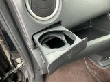 【収納】すっきり使い易い引き出し型のカップホルダー