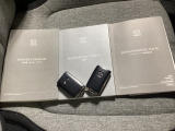 取り扱い説明書・整備手帳・スペアキーが揃ってますので安心です。前の使用履歴も分かれば安心感もアップ!コレがディーラー購入のメリットです!