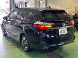 当店は仕上げ業者と提携して、車両の仕上げを行っております。磨き、ルームクリーニング、ヘッドライト磨き、を一貫して行っております。