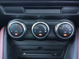 エアコンはオートエアコンです☆快適な空間で運転していただけます☆