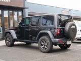 Jeepならではのワイルドさが洗礼された都会的なデザインに落とし込まれています。