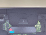 【シティブレーキアクティブシステム】低速走行中に前方の車両等を認識し、衝突しそうな時は警報とブレーキで衝突回避と被害軽減をアシスト。より安全にドライブをお楽しみいただけます。