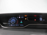 メ-タ-内のディスプレイには運転をサポートするさまざまな情報を表示