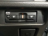 ETCが装着されています。再セットアップ後高速道路の料金所をノンストップで通過できて大変便利です。