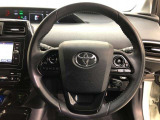 ハンドルは、車を運転する上で、ずっと握っている重要なパーツです。 手にフィットする物が、いいですよね♪