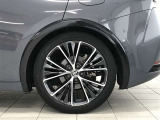 純正アルミ☆車体とのバランス良さとデザイン性でキマッテマスね☆