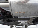 【下回り】下回りに気になるサビ等もございません。ご納車前にさらに徹底的に整備しますので、ご安心してご検討ください。