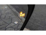 BSM(ブラインドスポットモニター)装備。後方の死角から来る二輪車や自動車を感知してお知らせ、不意の巻き込み事故防止・軽減してくれます。
