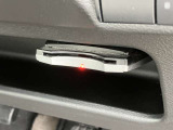 ETCで高速代の支払いもスムーズ!カードを持っていればご納車日当日からご利用いただけます。別途セットアップ料が必要です。