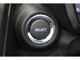 SELECT(MT)モードがON になり、アンビエントメーターが白色から赤色に変化し、瞬間燃費表示がターボブースト表示に切り換わります。