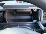 インパネアッパーBOX(運転席)
